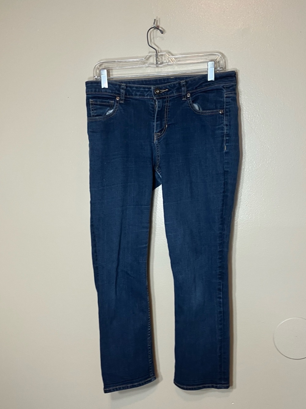 Women's Straight Leg Jeans in Dark Blue